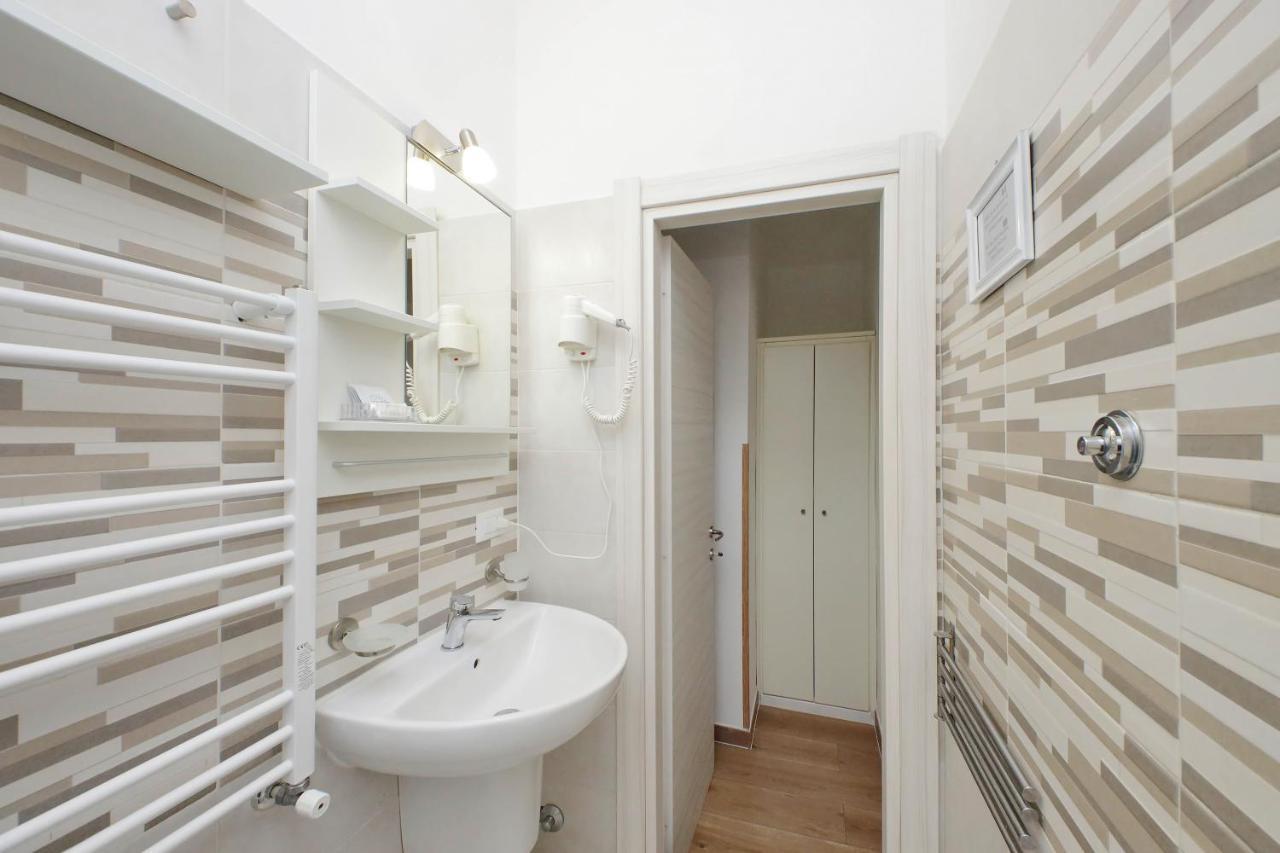 B&B Felicioni Fiumicino Luaran gambar